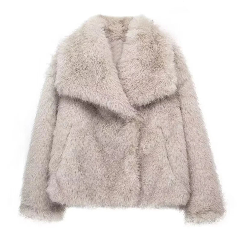 Abrigo Ivory Luxe de piel sintética