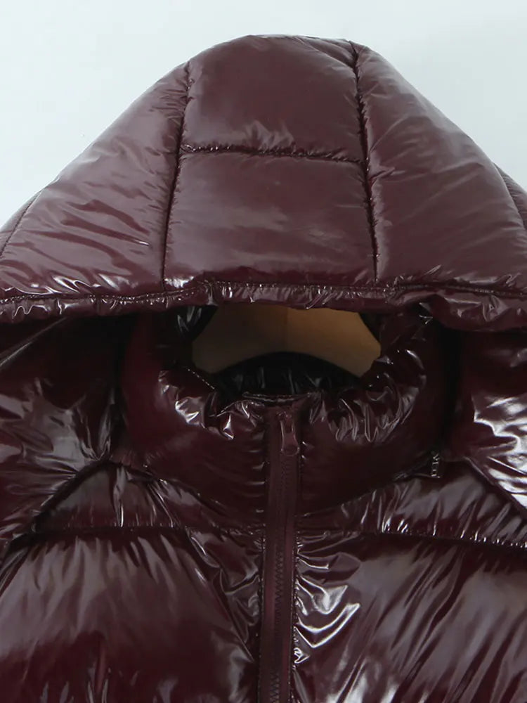 Parka Virelle con capucha y acabado brillante