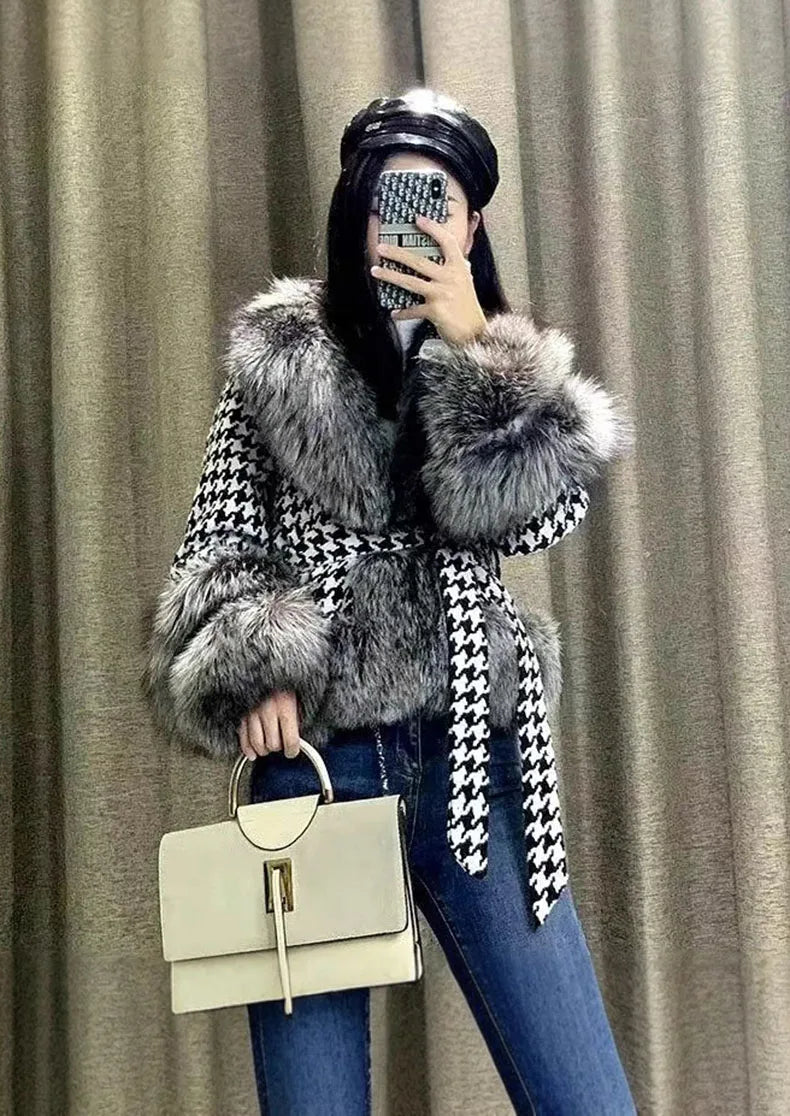 Abrigo Montelle de tweed con piel sintética
