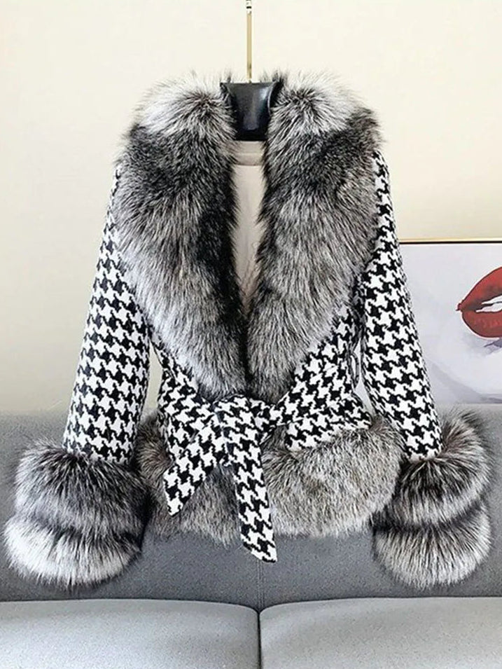 Abrigo Montelle de tweed con piel sintética