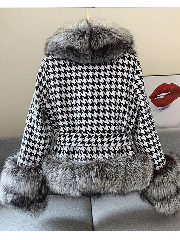 Abrigo Montelle de tweed con piel sintética