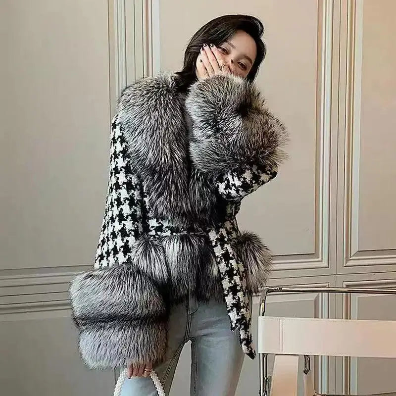 Abrigo Montelle de tweed con piel sintética
